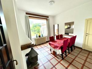 la villa dewez a loverval