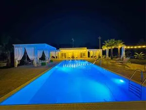 Luxury Home & Pool - Lequile