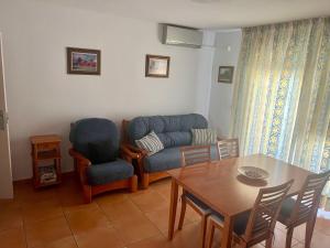 Apartamento con piscina en Torrox Costa, Málaga