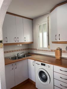 Apartamento con piscina en Torrox Costa, Málaga