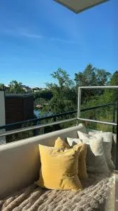 Fornebu Holtekilen panorama - 桑维卡