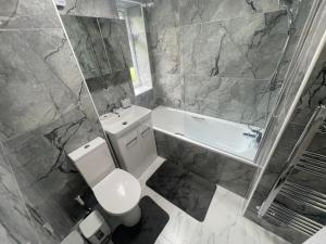 Oxford, 2 Bedroom Private Flat with Parking