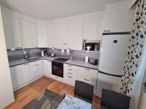 Rauhallinen huoneisto huippusijainnilla