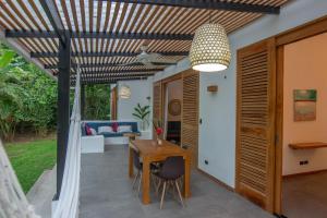 Tres Lodge Villa - Shared Pool - Natural Setting