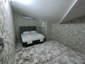 DUBLEX 85m2 Same House Garden