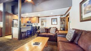 Horizons Condo 4 #166