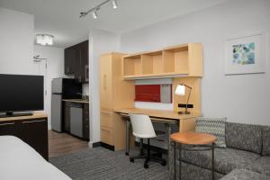 King Studio room in TownePlace Suites by Marriott Gainesville Northwest