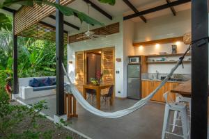 Villa Tucán Pool - 10-Min Walk to Shore