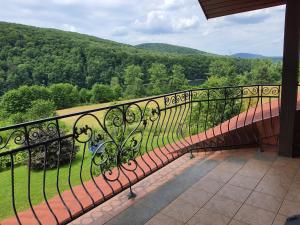 Noclegi Nad Jeziorem Myczkowieckim