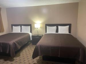 Economy Double Room room in Economy Inn & Suites