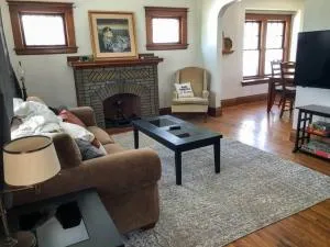 Contemporary Craftsman by the Niagara River USA - 刘易斯顿