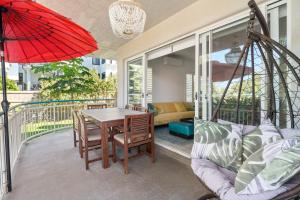 Sunny Seaside Retreat in Coolum Beach