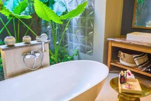 Bunga 3 BR Pool Villa JU56