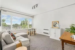 Meander on Malvern - Toorak 