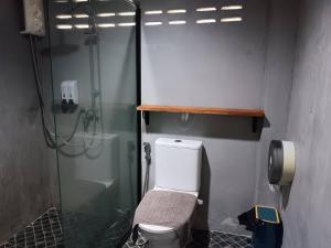 Alaska pool cafe&homestay2