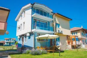 Summer Blue - Holiday House - 沙布拉