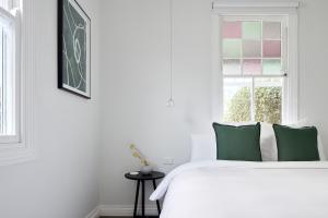 Austin Cottage - 1 bed option - Pet Friendly!