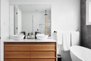 Austin Cottage - 1 bed option - Pet Friendly!