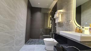 Phòng cho 3 người có Ban Công (Triple Room with Balcony)