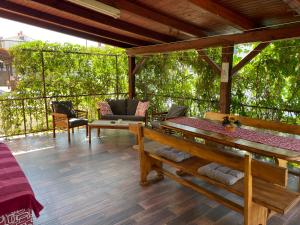 Fabris Apartments with pool and top location near sea 