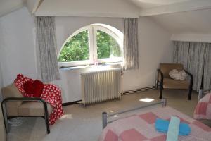 Charleroi Marcinelle jardins de la fontaine qui bout parking gratuit