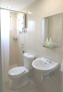 Taelers Home Stay near Desa Park City 乐居休闲民宿