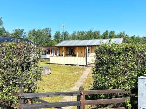 5 person holiday home in Skummeslövsstrand