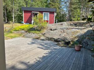 6 person holiday home in Djurhamn