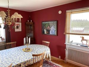 4 person holiday home in BURTRÄSK