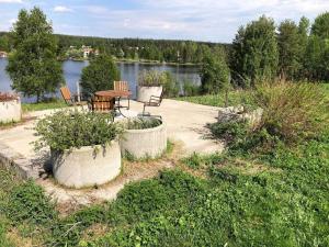 4 person holiday home in BURTRÄSK