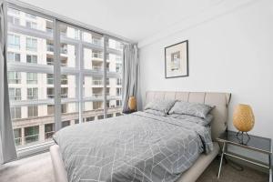 Vibrant 2bd hideaway - 1 bd converted from a study