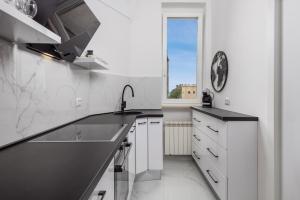 Sugar Palace Apartment