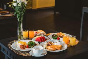 THEE Kashatharn by TH District