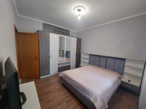 Apartment for holiday in Valona