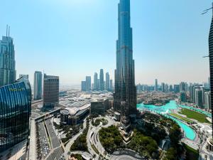 Stylish 2BR Burj Khalifa & Fountain View Downtown - 37AB06