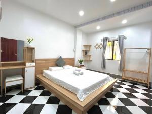 Căn Hộ 3 Phòng Ngủ (Three-Bedroom Apartment)
