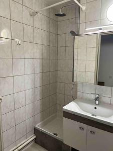 Appartements Studio centre Saint-Louis Gare Tramway Bus : photos des chambres