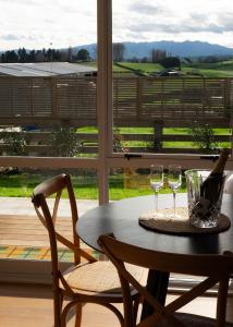Willow View Cottage - Beautiful farm views close to Waitomo