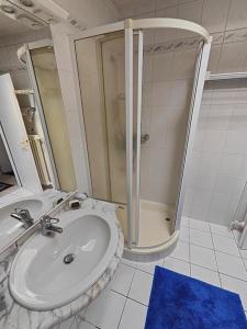 Komplette Wohnung, ruhig gelegen