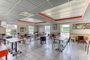 Hotels Ace Hotel Montlucon : photos des chambres