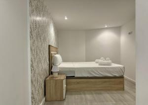 Alcala Galiano 81 by United Renters