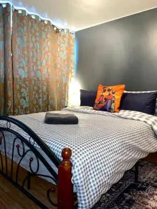 12 Penn Gardens - Apart 1 - Friern Barnet