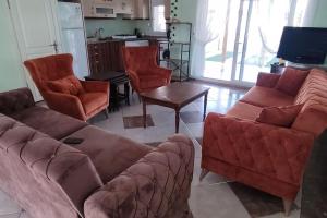 Ayvalık Altınova Denize Sıfır Tripleks Yazlıık Villa