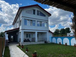 Pensiunea Casa Albă