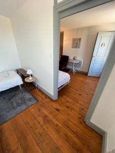 Sejours chez l'habitant La Maison Fiets Meuse & Velo : photos des chambres