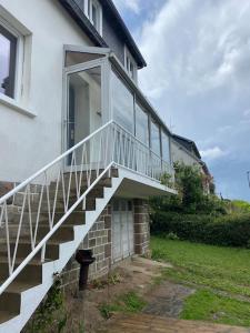 MAISON STERNA : maison familiale en bord de mer