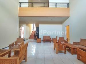 Mutiara Residence Near Simpang Lima Mitra RedDoorz