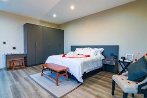 Cliffhanger Lodge