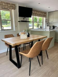Nuthatch Lodge