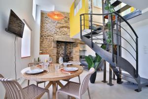 Maisons de vacances Ancienne maison de pecheur a deux pas des plages : photos des chambres